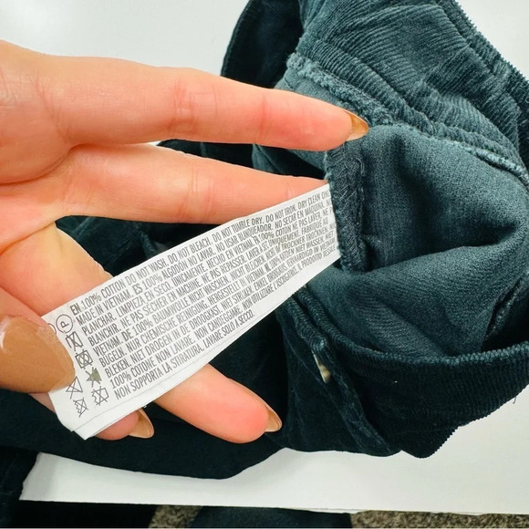 Forever 21 Black Corduroy‎ Wide Leg Pants Size Small - Picture 12 of 13